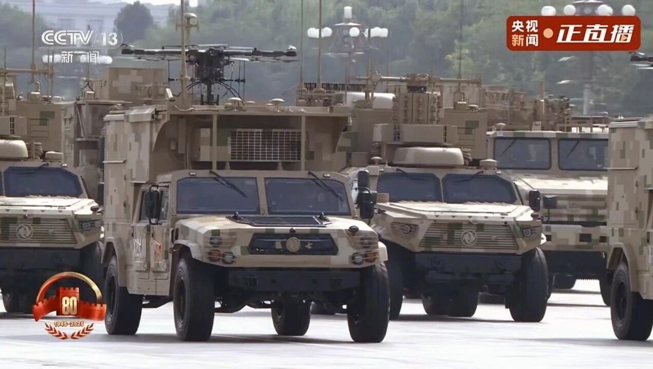 九三閱兵商用車盤點(diǎn)！東風(fēng)/重汽/陜汽/北奔/福田/宇通…